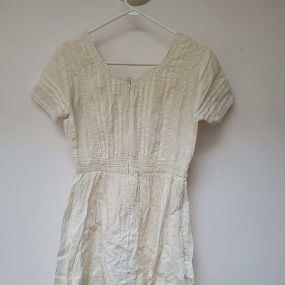 White summer dress - size Small - Picture 1 of 3